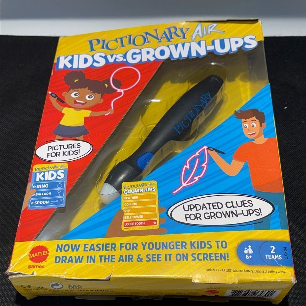 Mattel Pictionary Air Kids vs. Grown-Ups